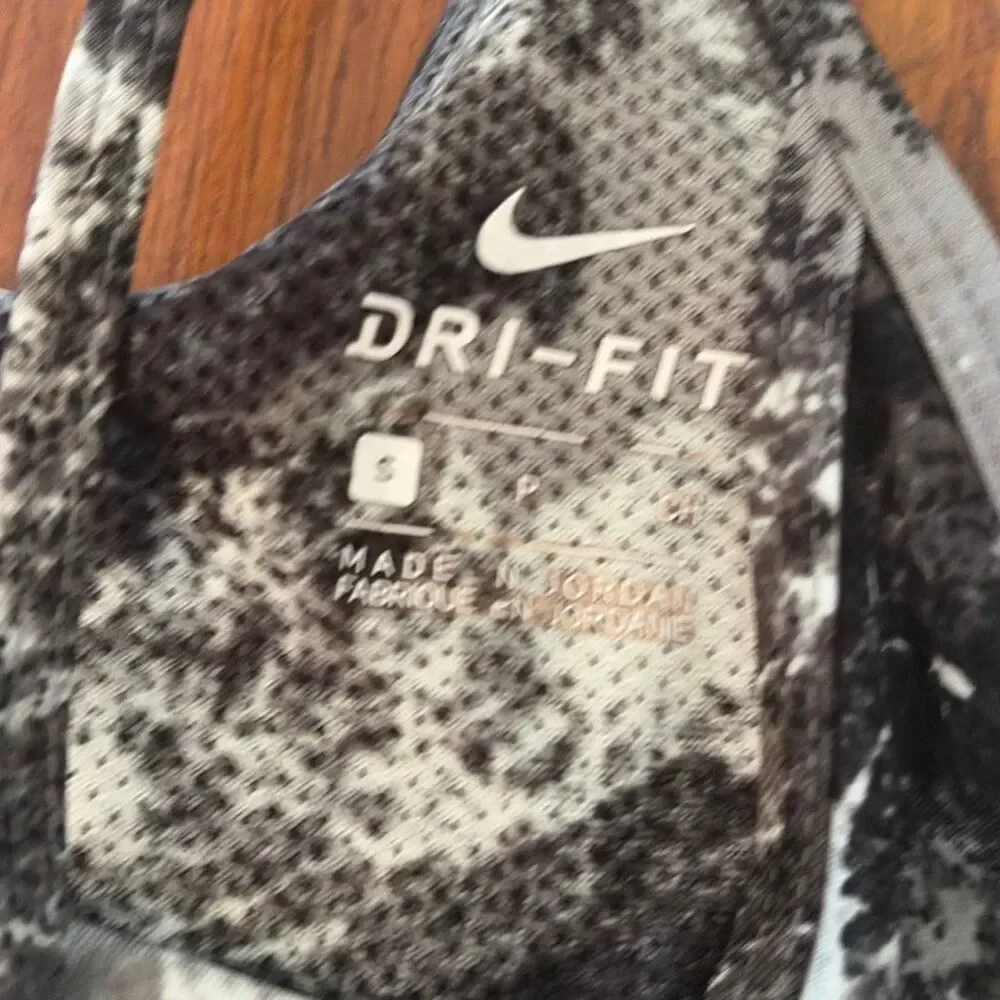 Nike fri fit